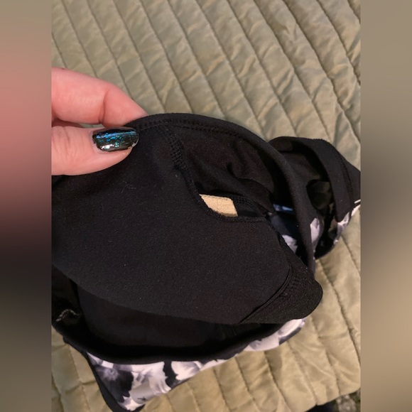 💚3 for $10!💚 Betsey Johnson Athletic Top - Picture 6 of 6